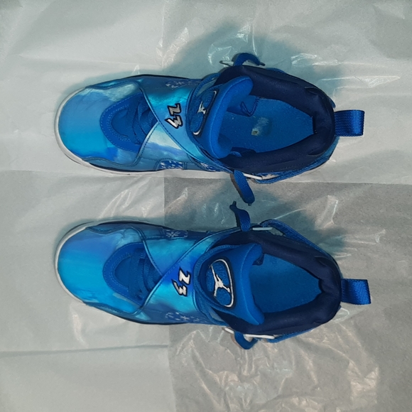 Jordan 8 Retro Sneakers 7Y = Women 8.5 = Men 7 - Picture 4 of 10